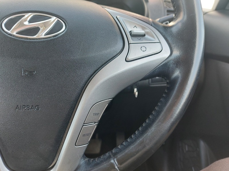 Hyundai Ix20 1.4 Style Hatchback Euro 5 90 B White #15