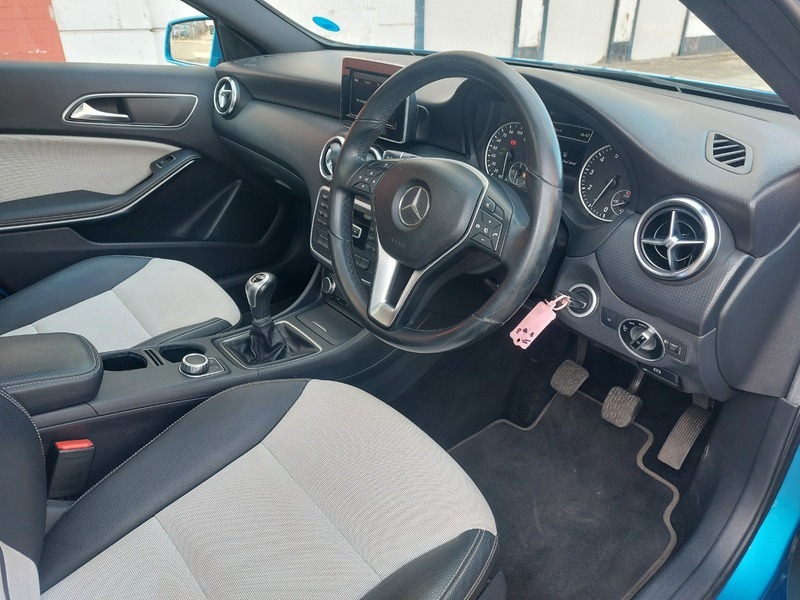 Mercedes-Benz A Class A180 Cdi Blueefficiency Amg Sport 5-Door Black #10