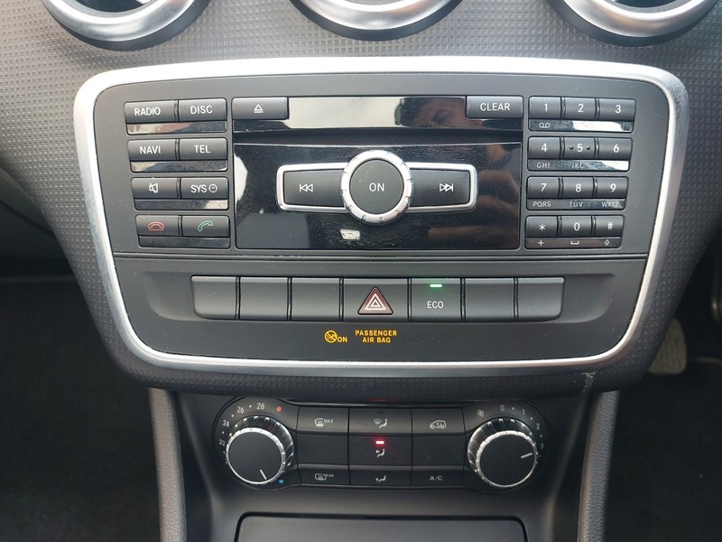 Mercedes-Benz A Class A180 Cdi Blueefficiency Amg Sport 5-Door Black #17