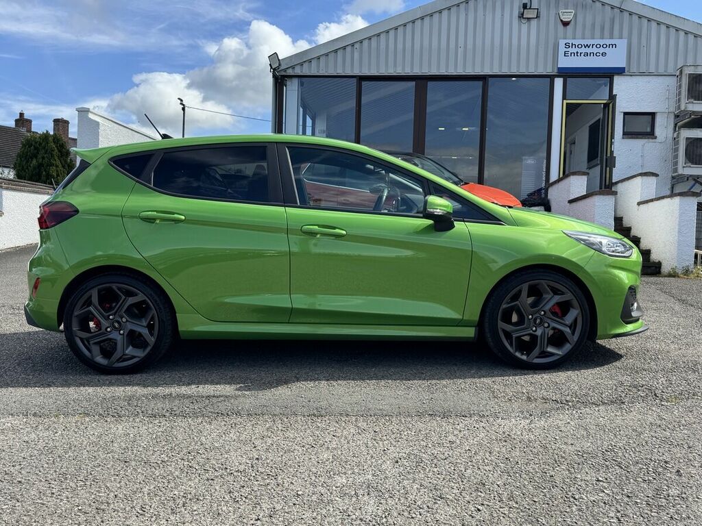 Ford Fiesta 1.5T Ecoboost St-3 Hatchback Eur Green #2