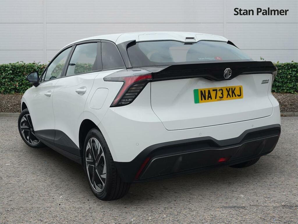 MG MG4 51Kwh Se Hatchback 170 Ps White #5