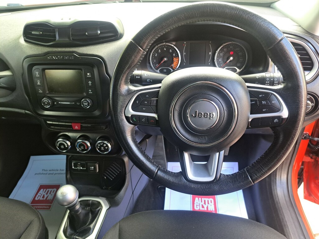 Jeep Renegade 1L Limited Red #17