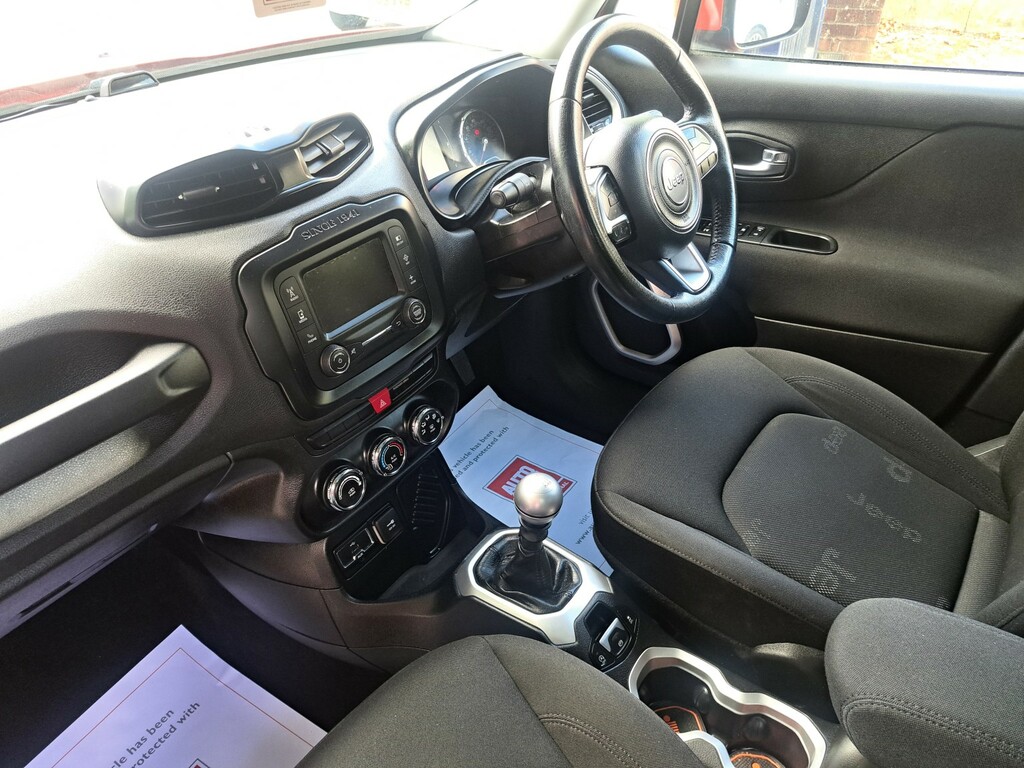 Jeep Renegade 1L Limited Red #19