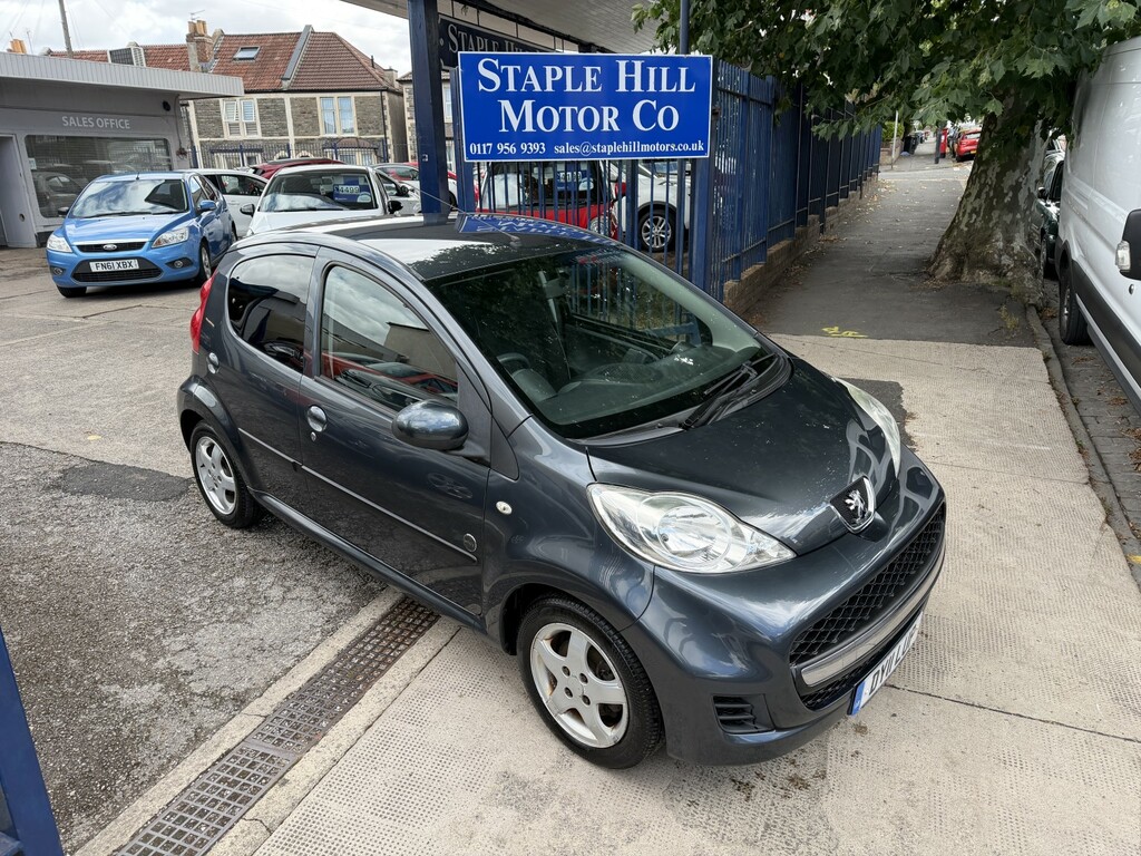 Peugeot 107 1.0 Envy 68 Bhp White #13