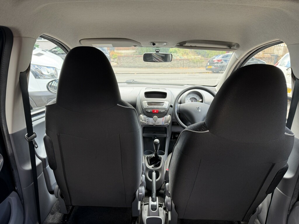 Peugeot 107 1.0 Envy 68 Bhp White #19