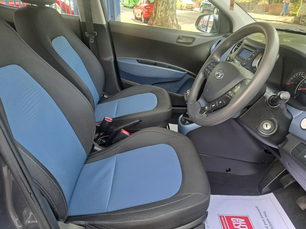 Hyundai I10 1.0 Se Grey #4