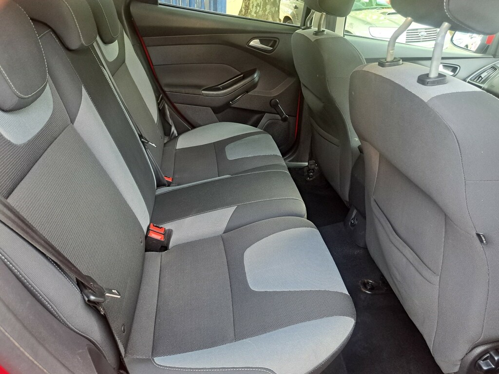 Ford Focus 1.6 Zetec Red #5