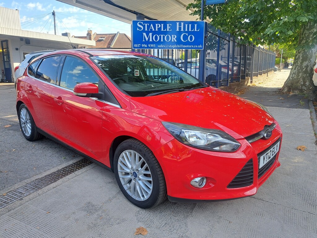 Ford Focus 1.6 Zetec Red