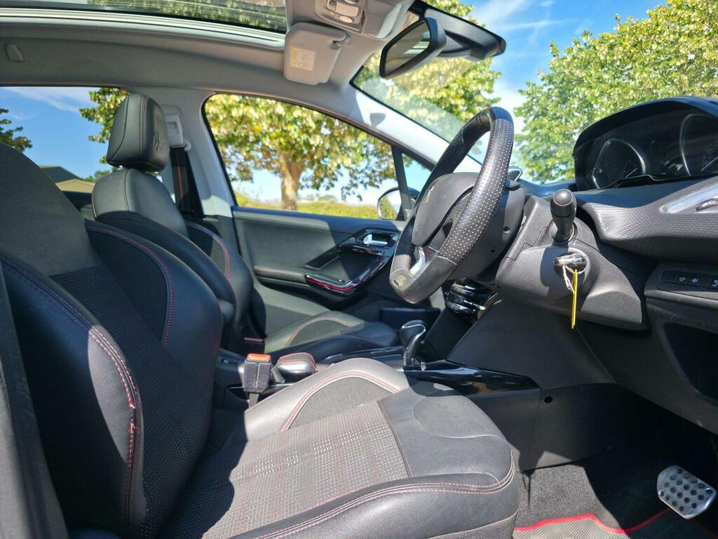 Peugeot 2008 1.6 Bluehdi 120 Gt Line White #19
