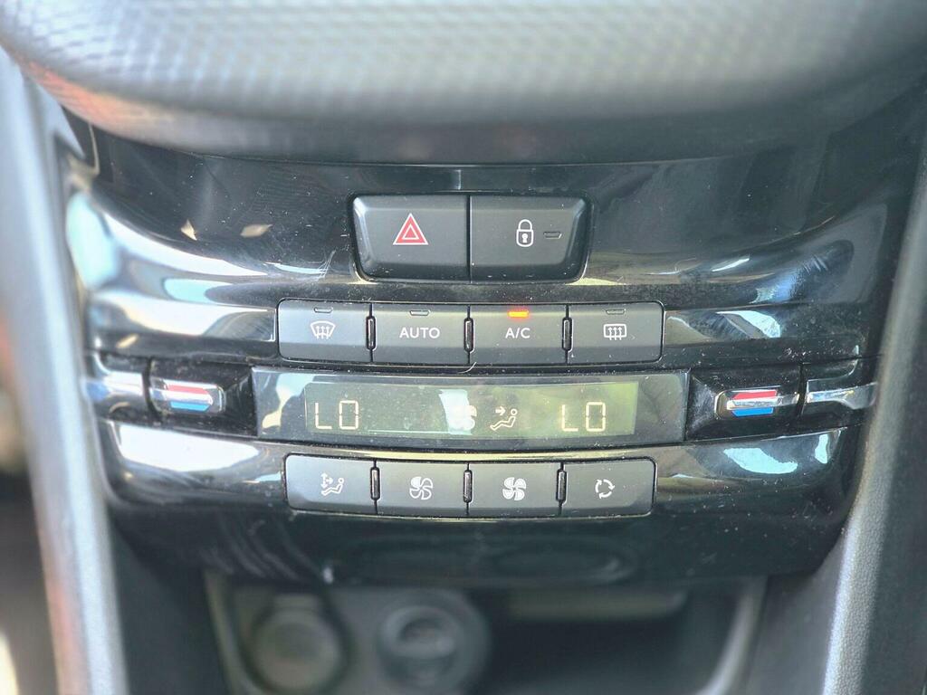 Peugeot 2008 1.6 Bluehdi 120 Gt Line White #45