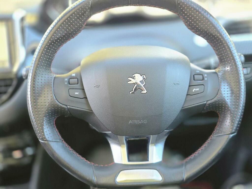 Peugeot 2008 1.6 Bluehdi 120 Gt Line White #44