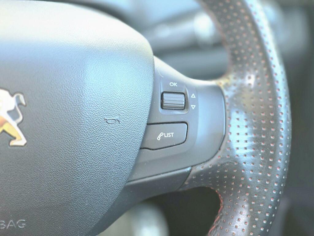 Peugeot 2008 1.6 Bluehdi 120 Gt Line White #29