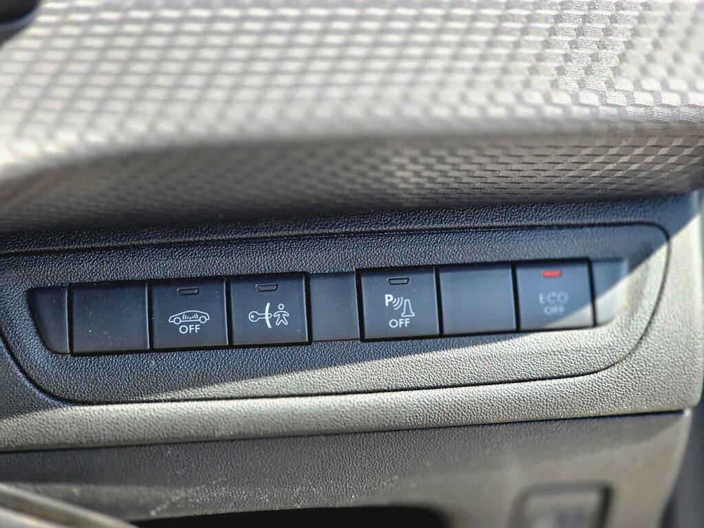 Peugeot 2008 1.6 Bluehdi 120 Gt Line White #28