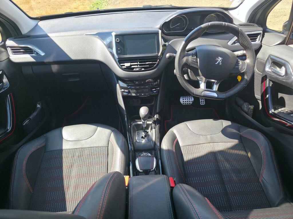 Peugeot 2008 1.6 Bluehdi 120 Gt Line White #26