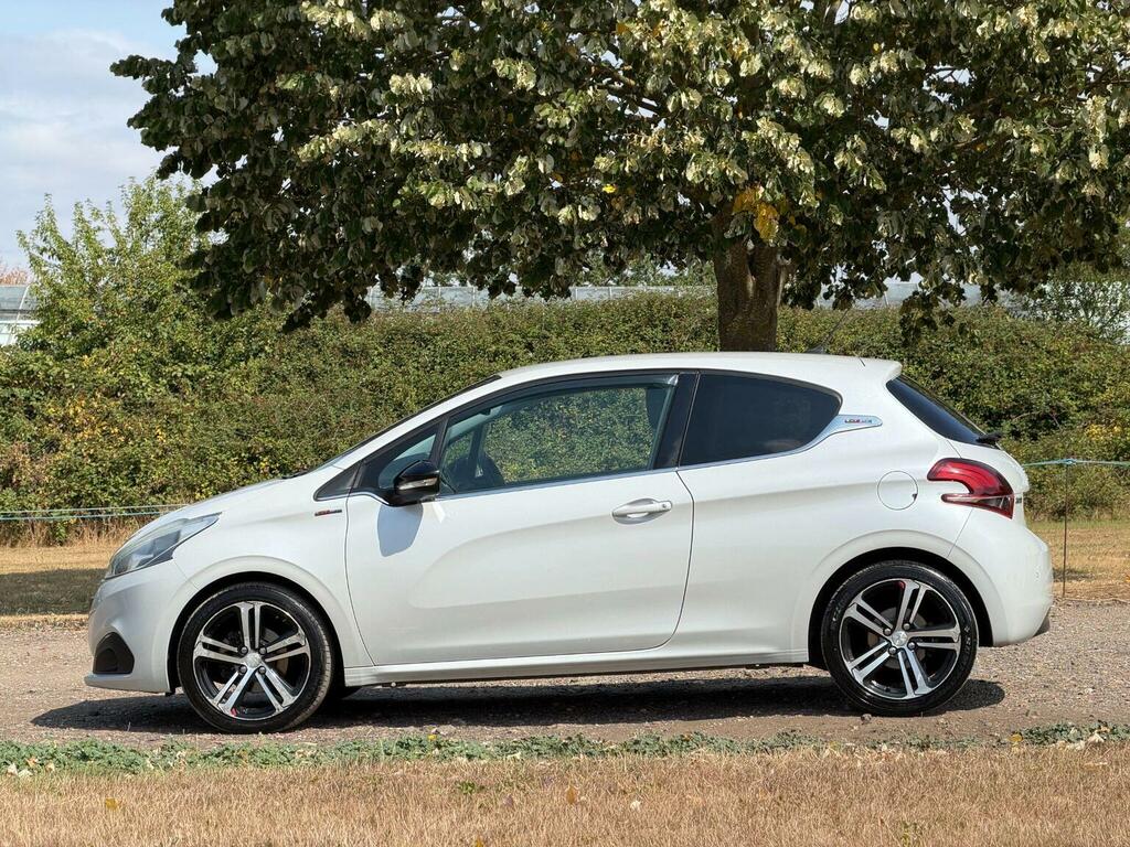 Peugeot 208 1.6 Bluehdi Allure Hatchback Eur White #12