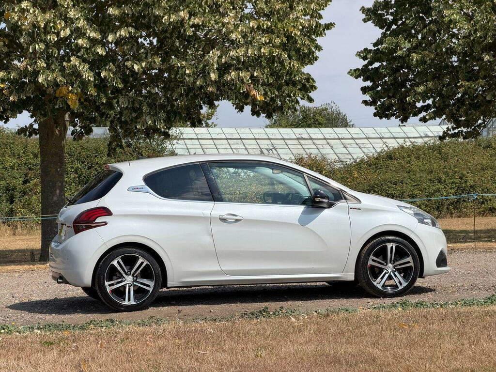 Peugeot 208 1.2 Puretech Gt Line Eat Euro 6 Ss White #4