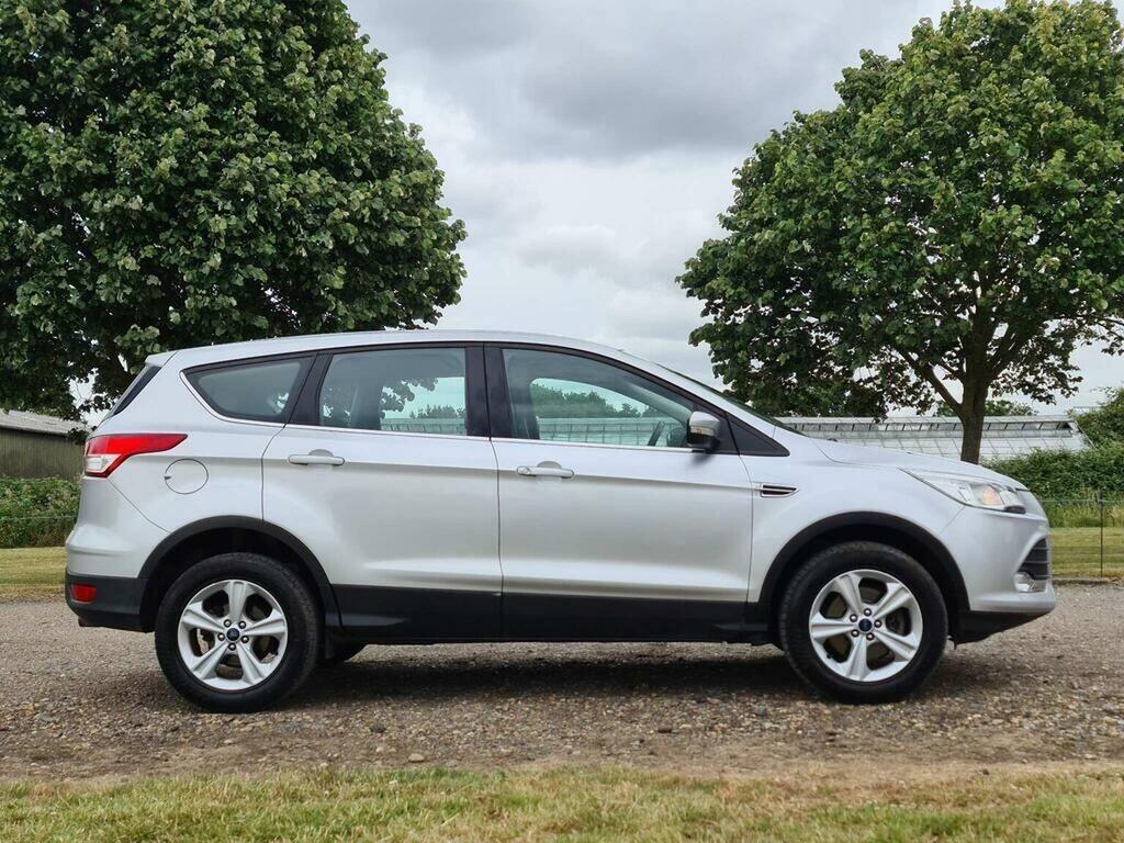 Ford Kuga 2.0 Tdci Zetec 2Wd Euro 6 Ss VN15FXU Silver #2