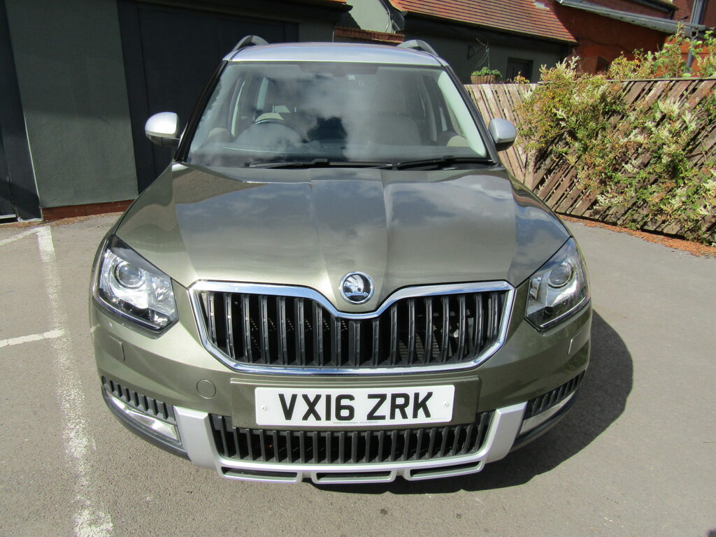 Skoda Yeti 1.2 Yeti Outdoor Black #17