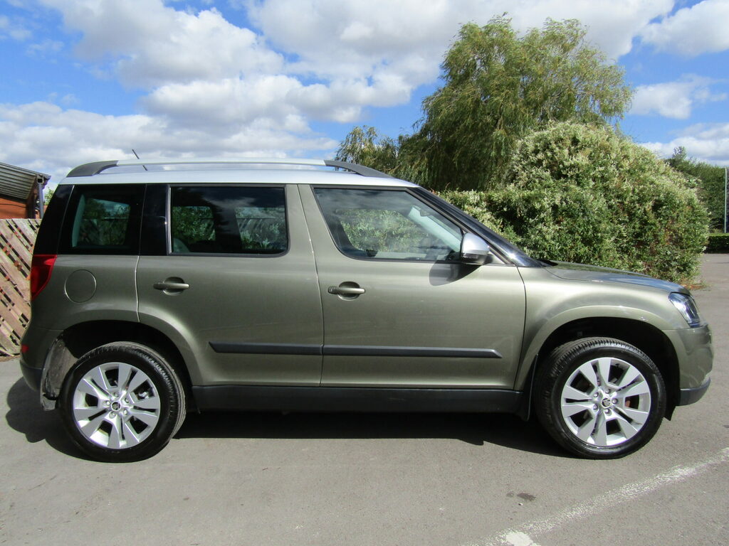 Skoda Yeti 1.2 Yeti Outdoor Black #11