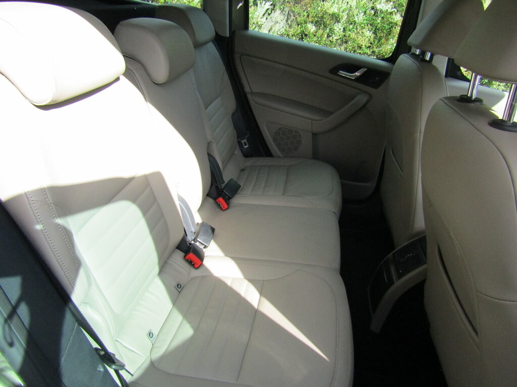 Skoda Yeti 1.2 Yeti Outdoor Black #8