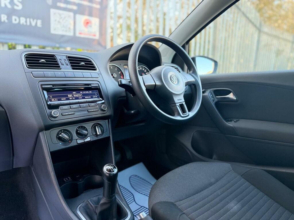 Volkswagen Polo 1.4 Match Euro 5 WJ61JXA Black #2