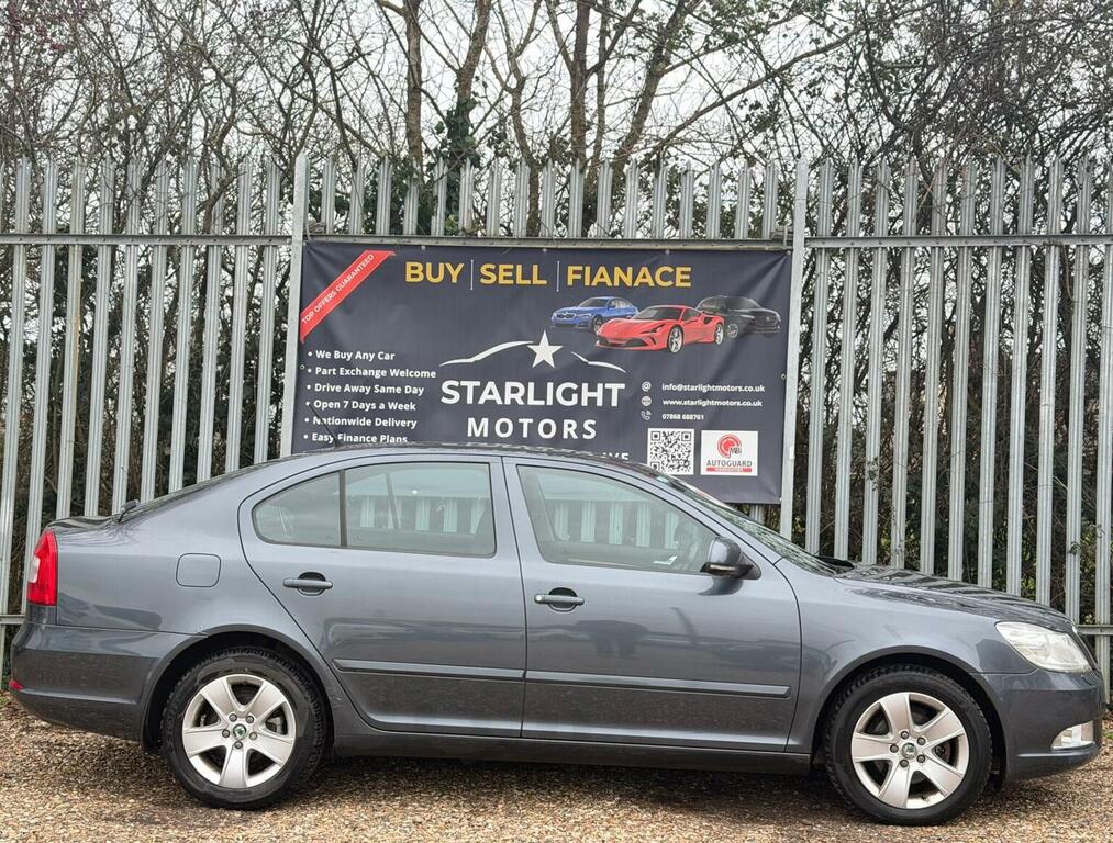 Skoda Octavia 1.4 Tsi Elegance Euro 5 Grey #4
