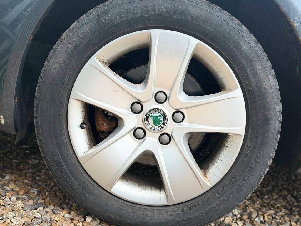 Skoda Octavia 1.8 Tsi Elegance Dsg Euro 5 Green #44