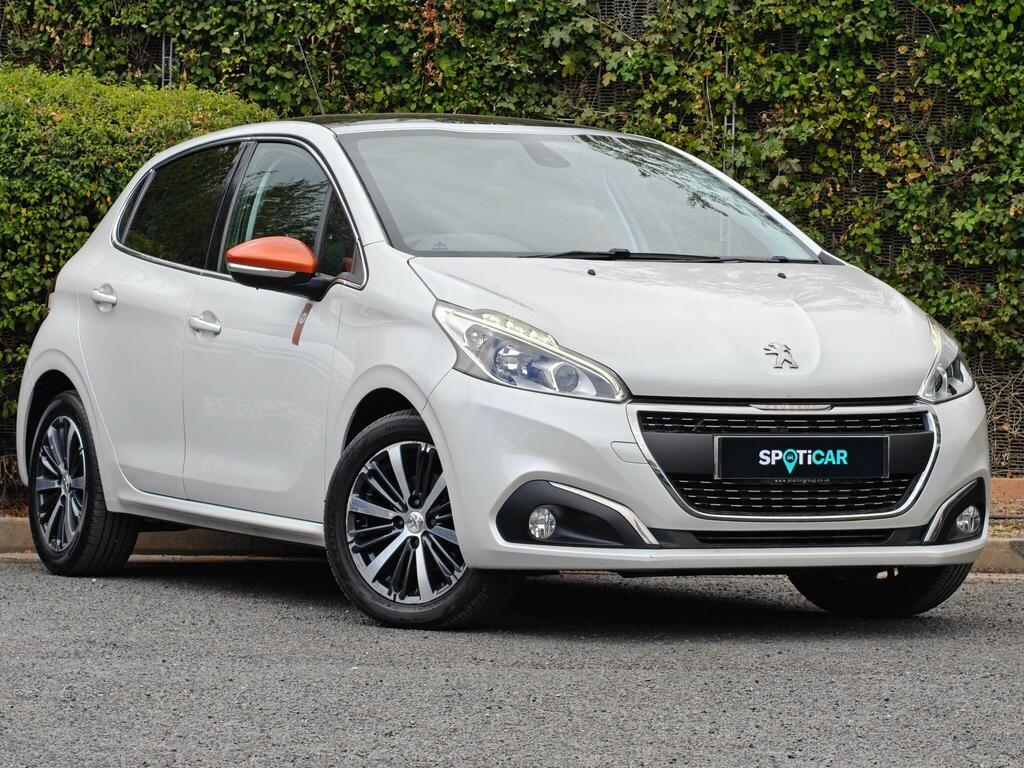 Peugeot 208 1.2 Puretech Roland Garros Eat Euro 6 Ss White