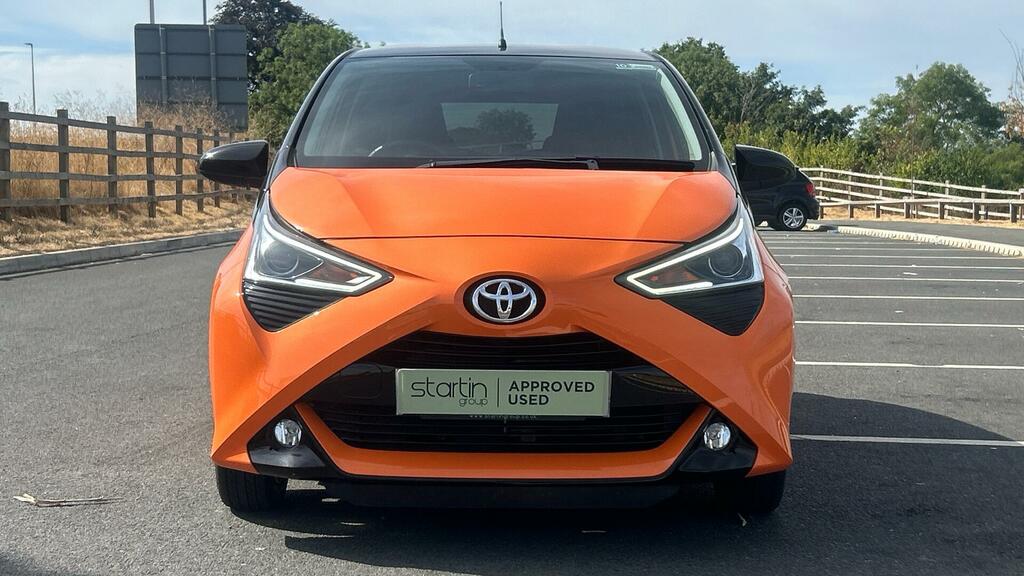 Toyota Aygo 1.0 Vvt-i X-cite Euro 6 VN69LGO Orange #6