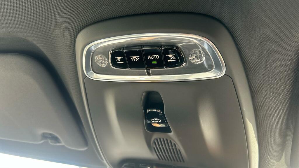 Volvo V60 B3 161 Bhp R-design Mild Hybrid - Apple Carplay Silver #27
