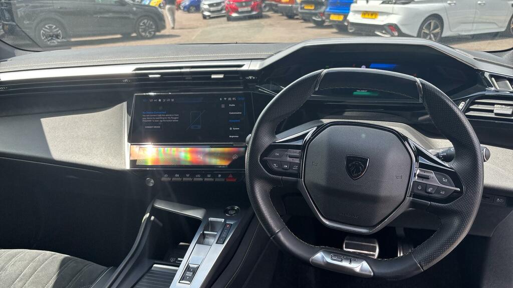 Peugeot 308 54Kwh Gt Hatchback 156 Ps White #4