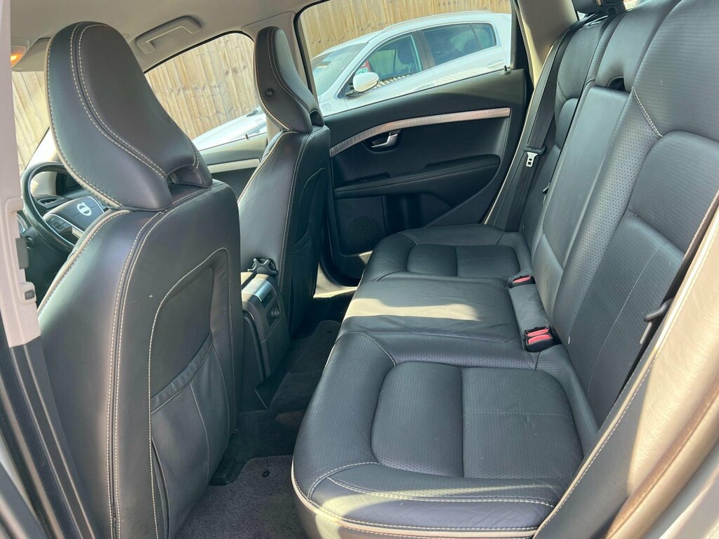 Volvo XC70 2.4 D5 Se Lux Geartronic Awd Silver #32
