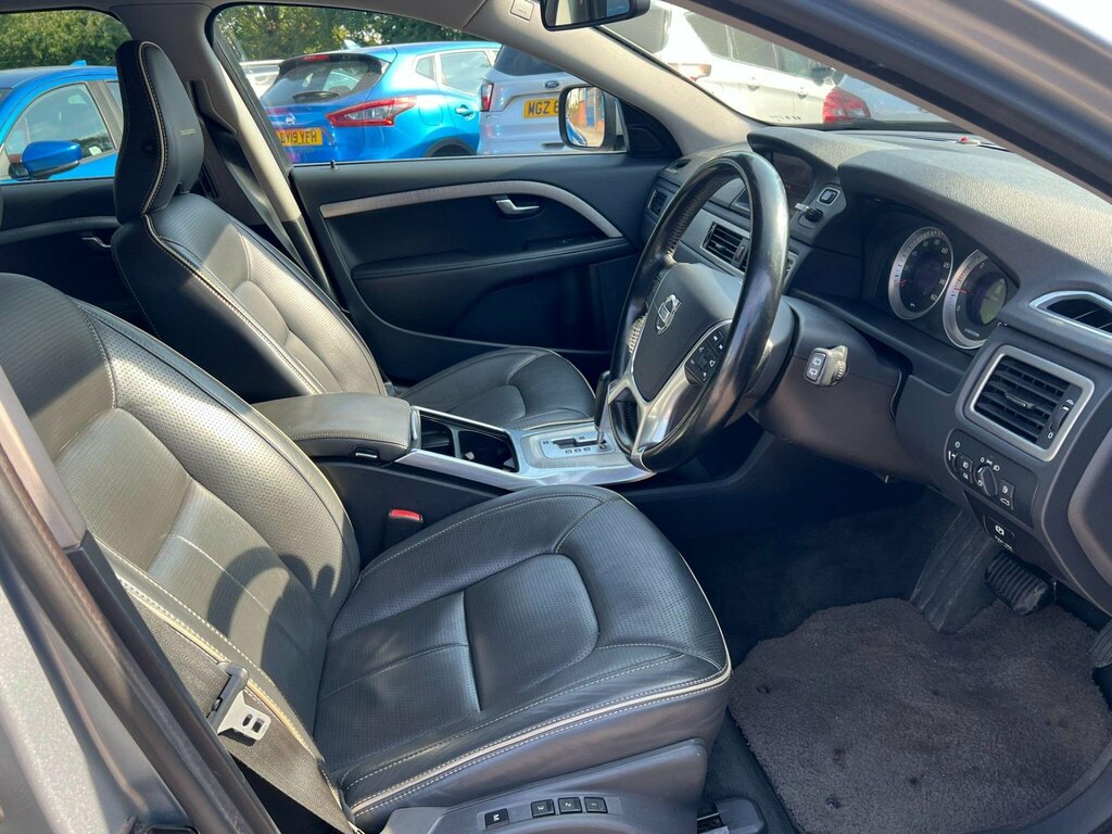 Volvo XC70 2.4 D5 Se Lux Geartronic Awd Silver #24