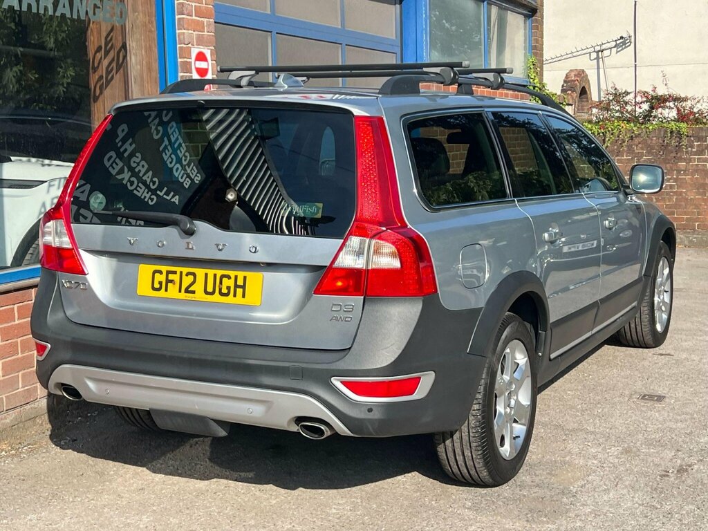 Volvo XC70 2.4 D5 Se Lux Geartronic Awd Silver #8