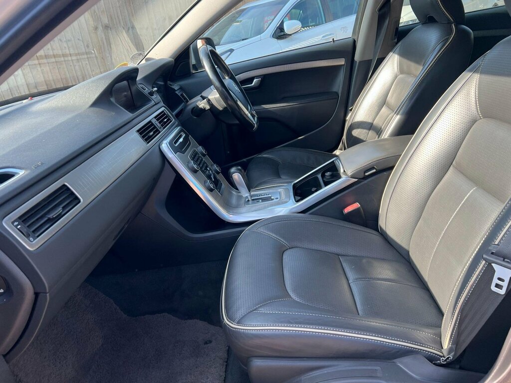 Volvo XC70 2.4 D5 Se Lux Geartronic Awd Silver #29