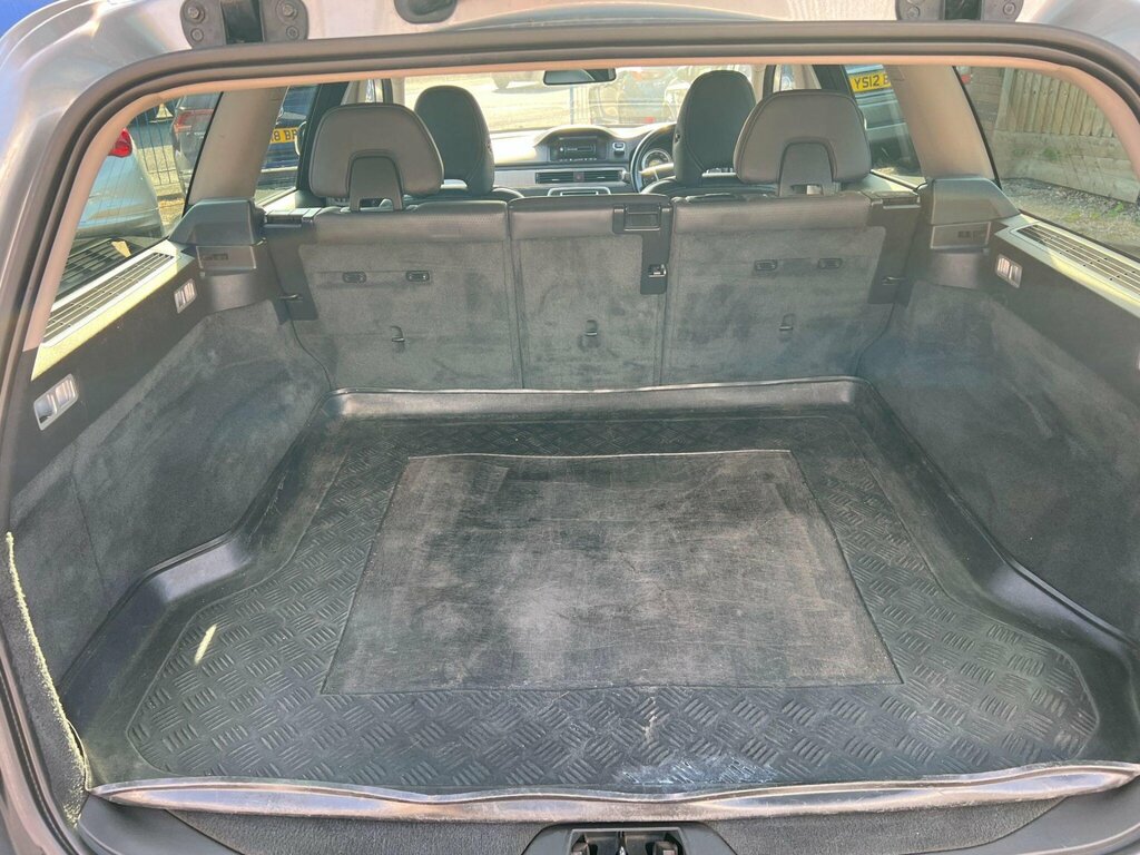 Volvo XC70 2.4 D5 Se Lux Geartronic Awd Silver #33