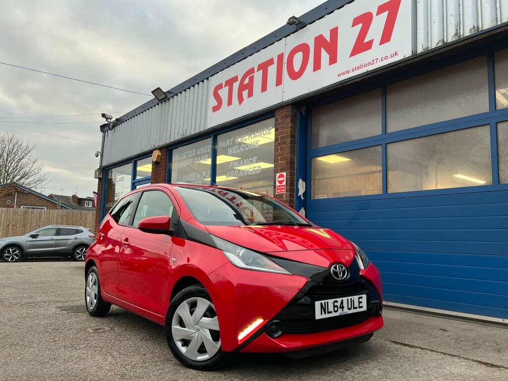Toyota Aygo 1.0 Vvt-i X-play Euro 5 Euro 5 Red #5