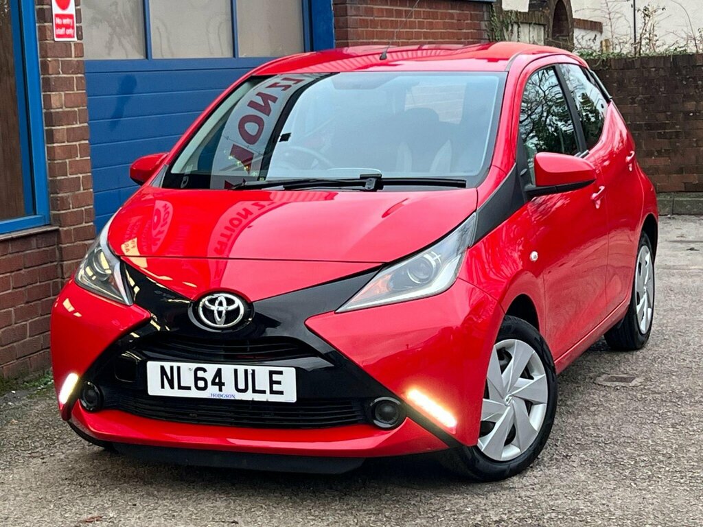Toyota Aygo 1.0 Vvt-i X-play Euro 5 Euro 5 Red #3