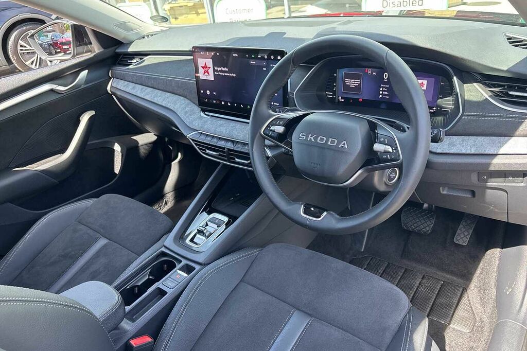 Skoda Octavia 2.0 Tdi 150 Se L Dsg Black #6