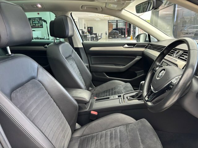 Volkswagen Passat Tdi Gt Estate NA17OMS Silver #3