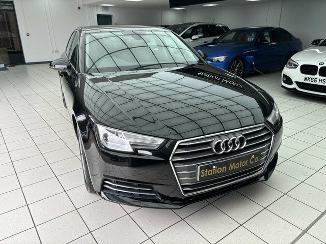 Audi A4 Tfsi Sport Saloon Black #3