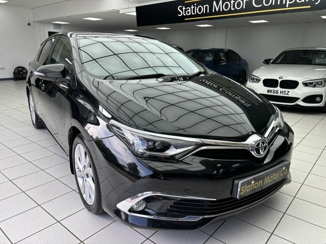 Toyota Auris Vvt-i Excel Hatchback Black #2