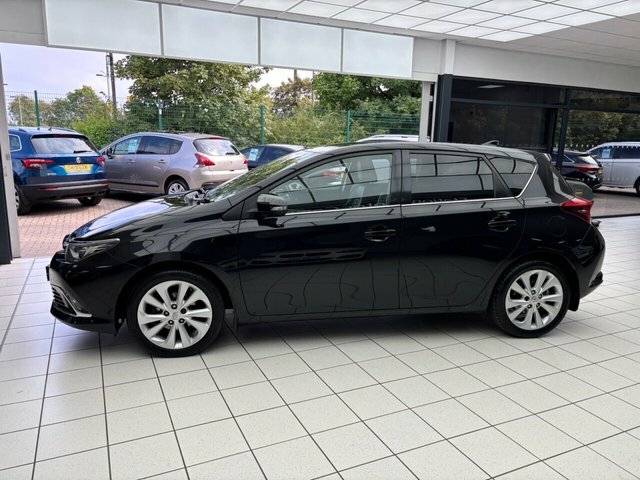 Toyota Auris 1.2T Icon White #7