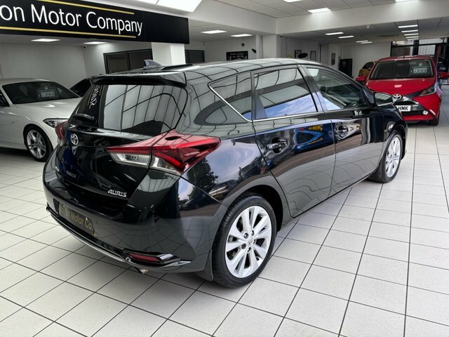 Toyota Auris 1.2T Icon White #12