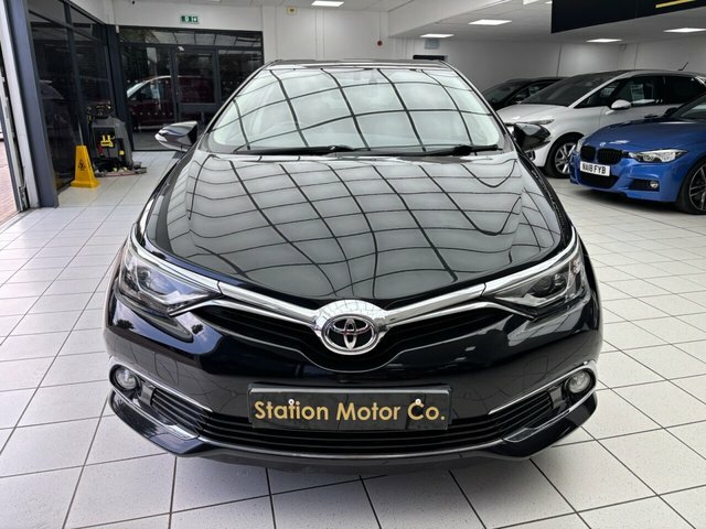 Toyota Auris Vvt-i Excel Hatchback Black #4