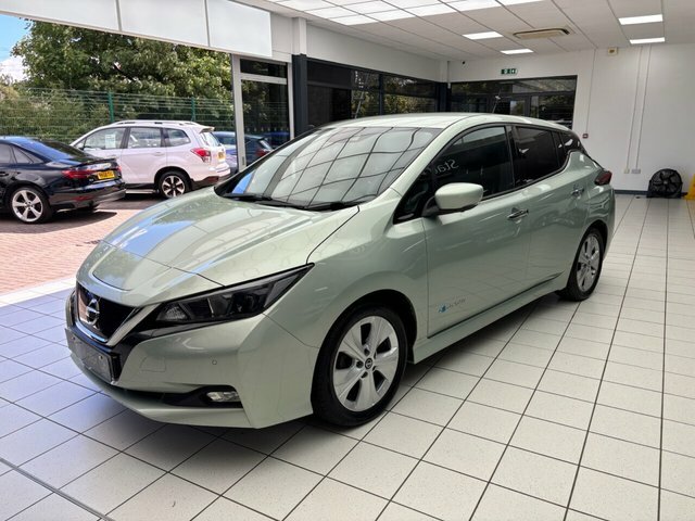 Nissan Leaf N-connecta Hatchback Silver #6