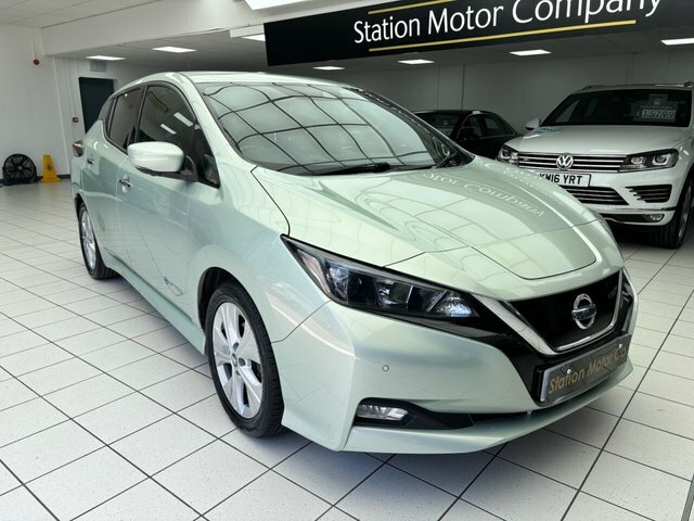 Nissan Leaf N-connecta Hatchback Silver #2
