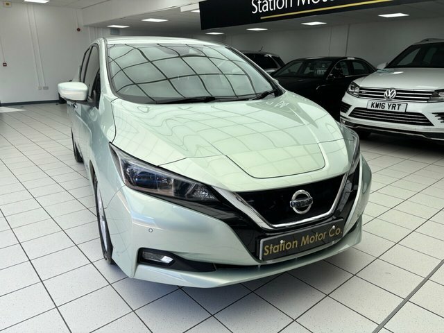 Nissan Leaf N-connecta Hatchback Silver #3