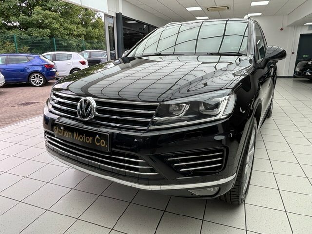 Volkswagen Touareg Tdi V6 R-line Suv Black #5