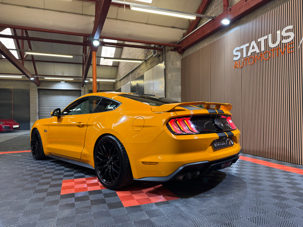 Ford Mustang 5.0 V8 Gt Fastback Selshift Euro 6 450 Orange